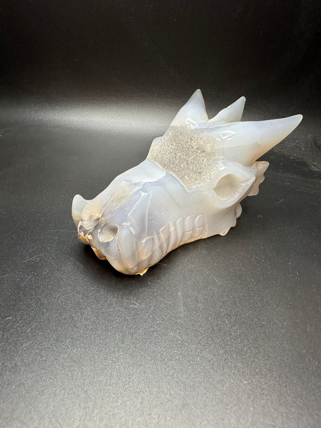 Druzy agate dragon head
