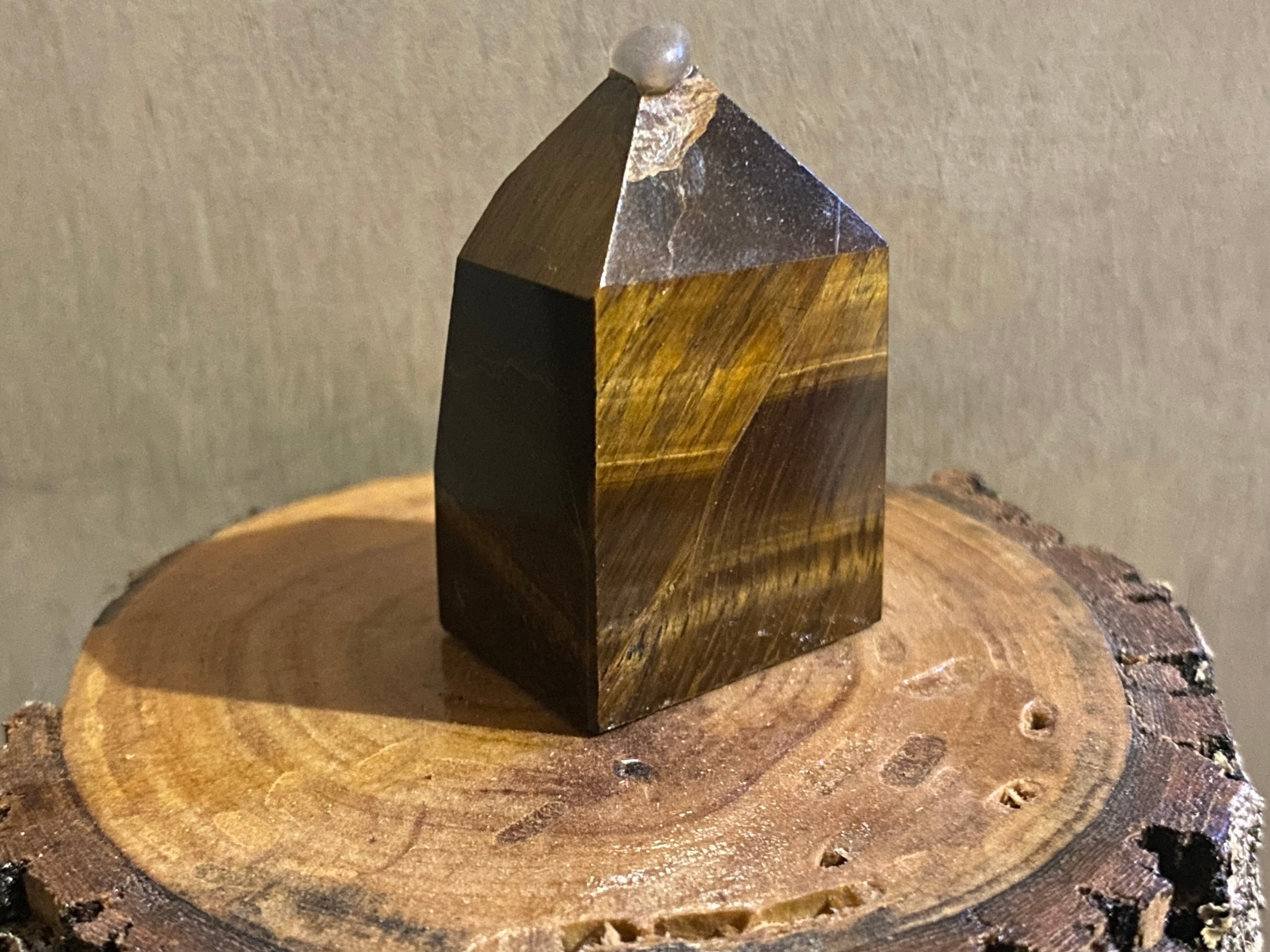 Small Tigers Eye Towers
