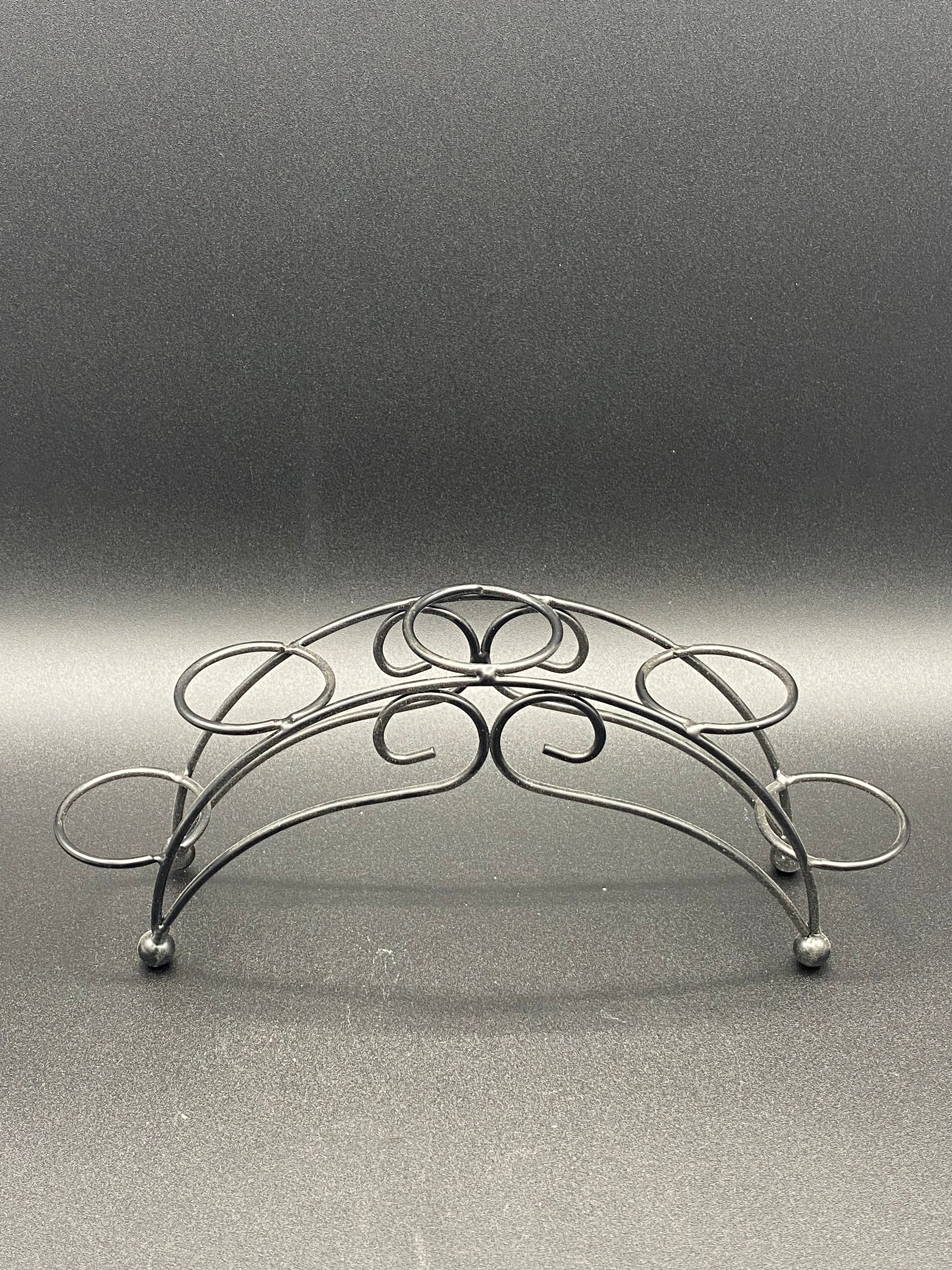 Metal Sphere Holder for Five Spheres