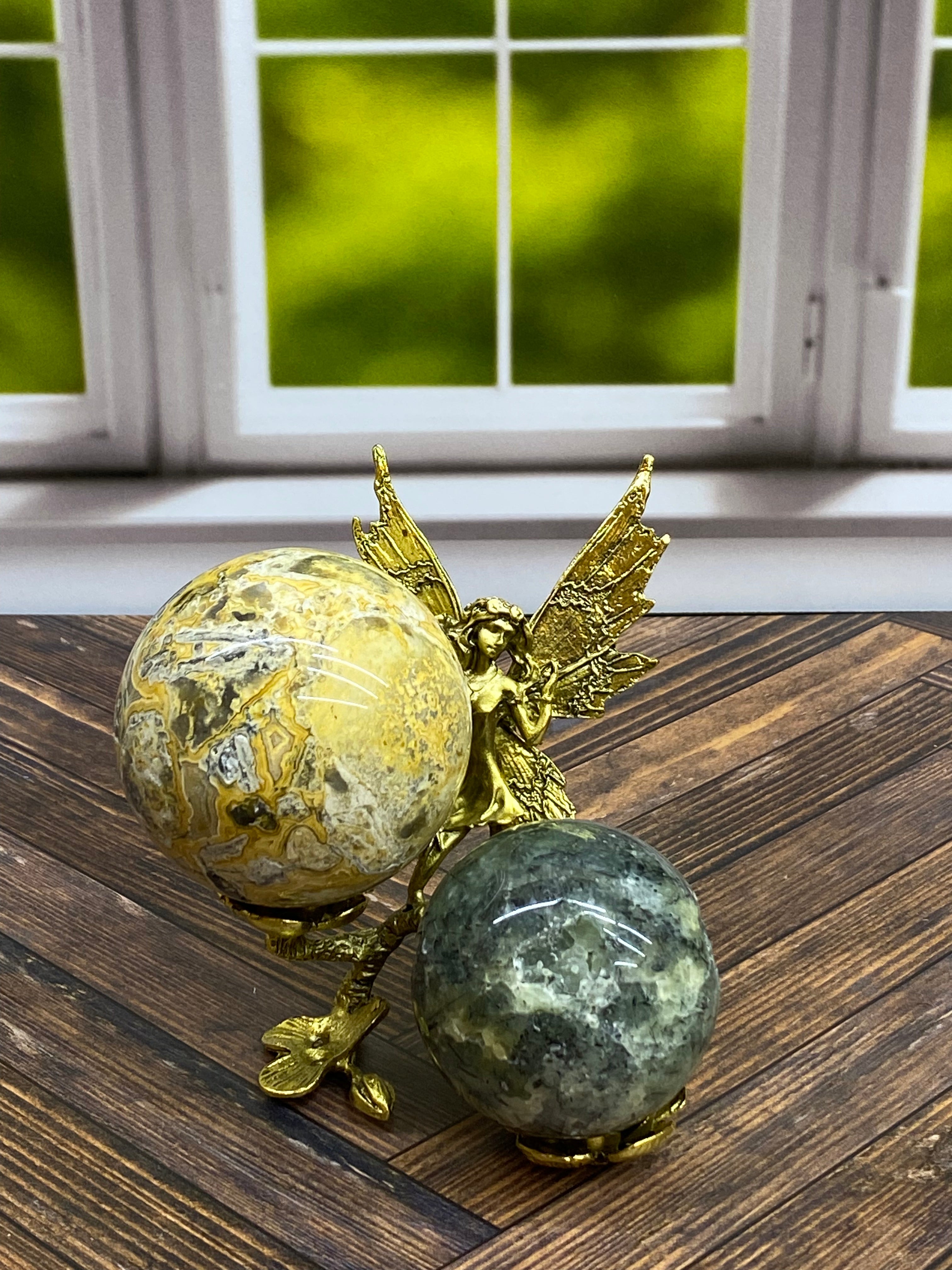 Golden Fairy Sphere Holder