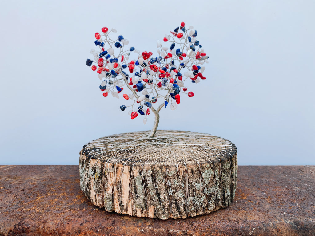 USA Flag Gemstone Wire Tree Sculpture